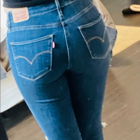 Levi’s 721 - High Rise Skinny - Picture 5 of 5